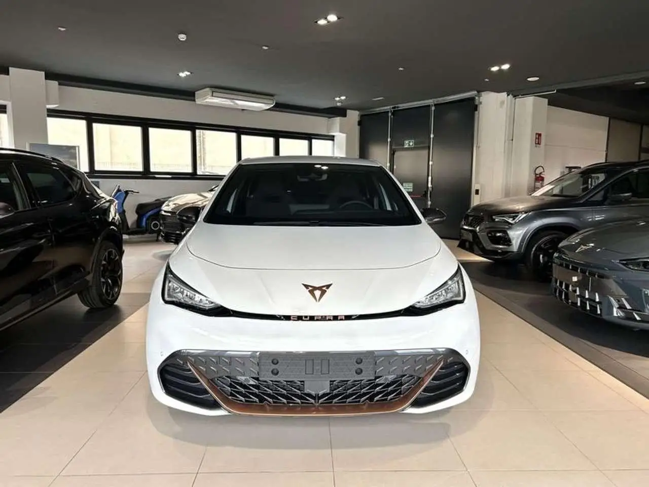 Photo 1 : Cupra Born 2024 Électrique