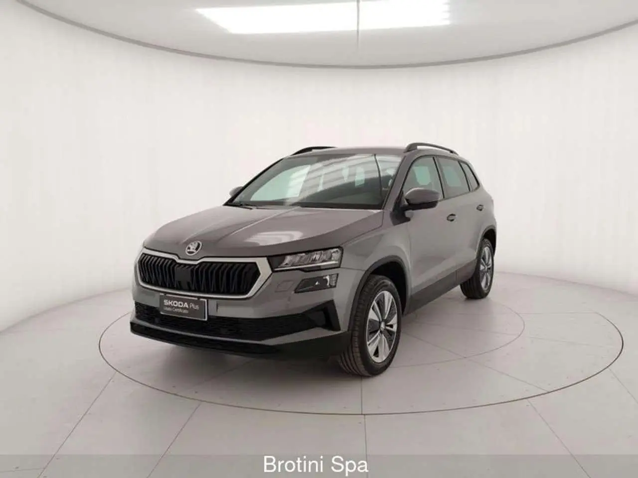 Photo 1 : Skoda Karoq 2023 Petrol