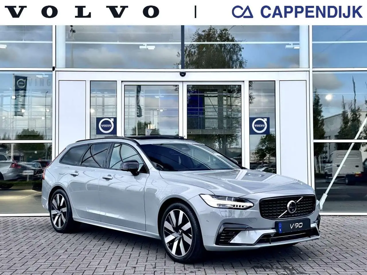 Photo 1 : Volvo V90 2024 Hybrid