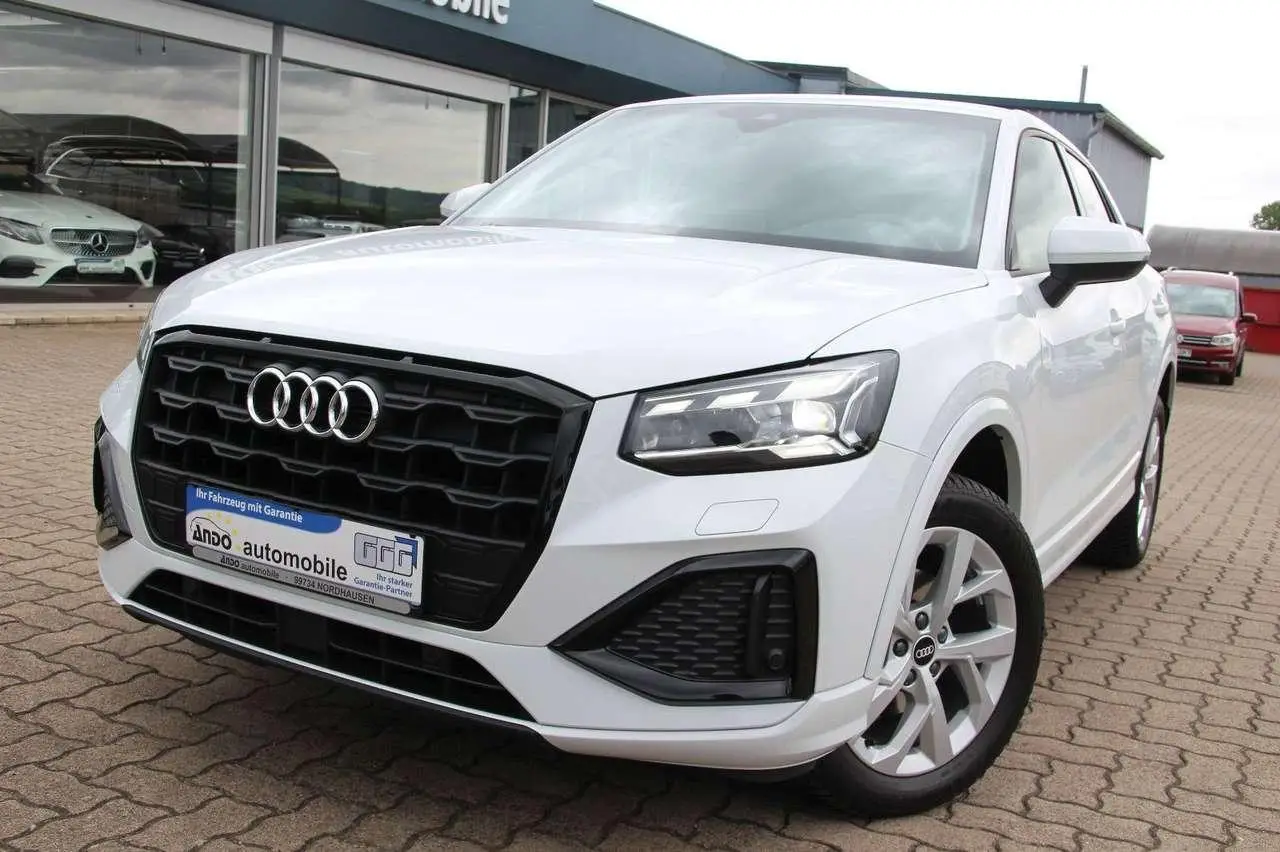 Photo 1 : Audi Q2 2021 Petrol