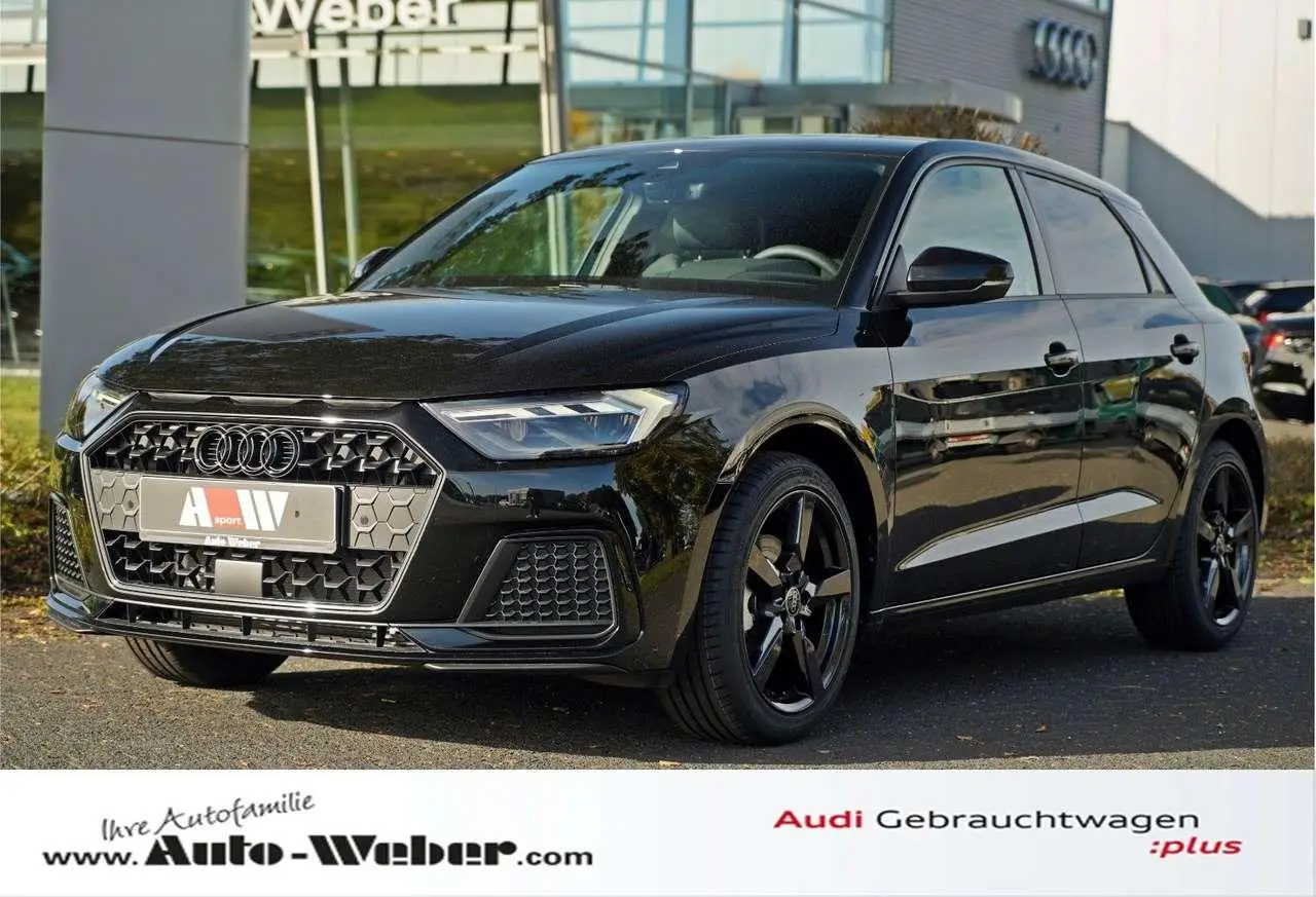 Photo 1 : Audi A1 2024 Petrol