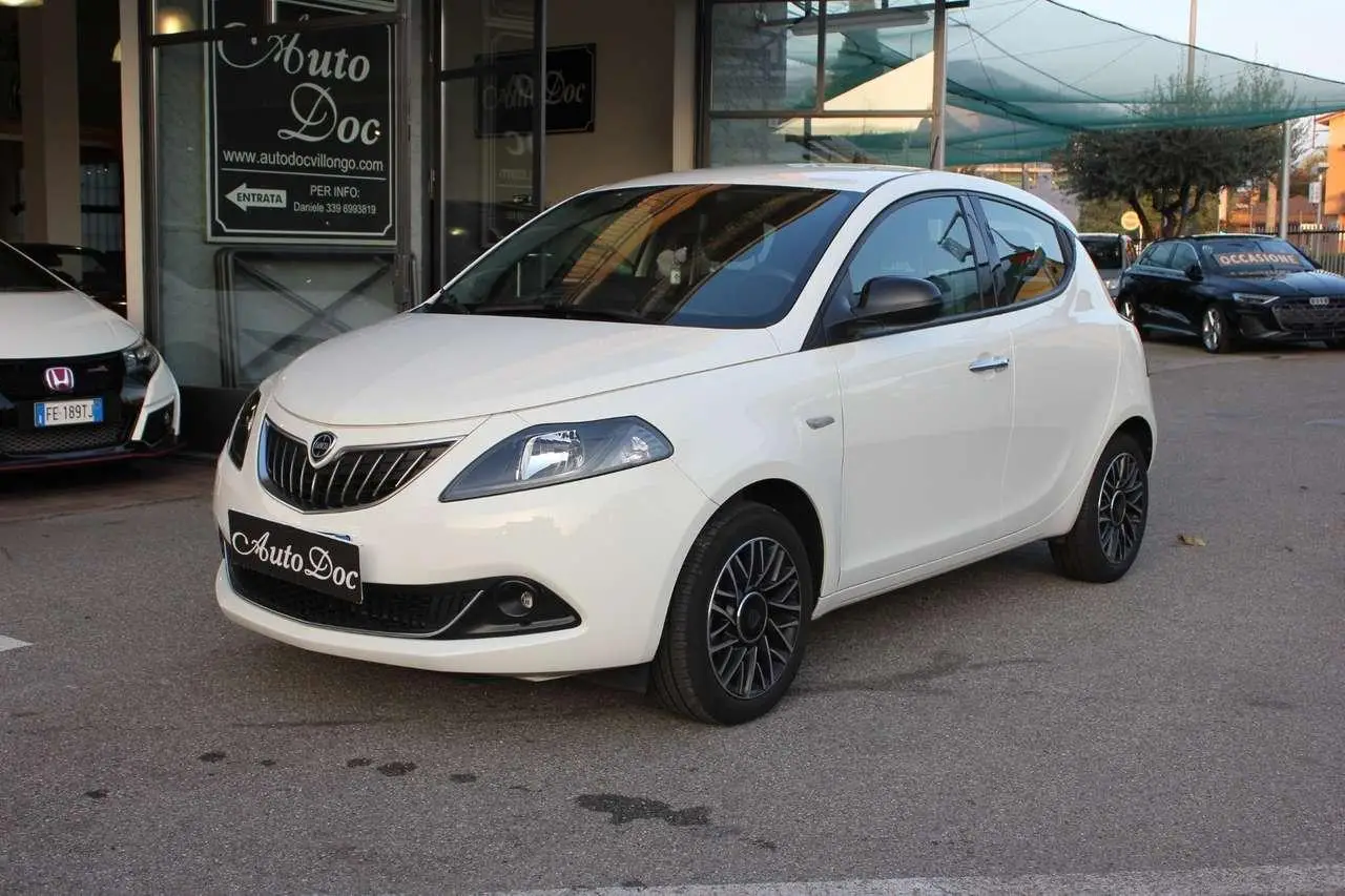 Photo 1 : Lancia Ypsilon 2022 Hybride