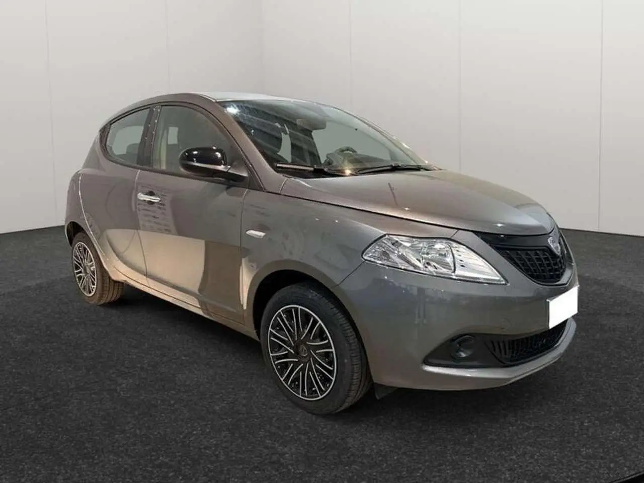 Photo 1 : Lancia Ypsilon 2024 Autres