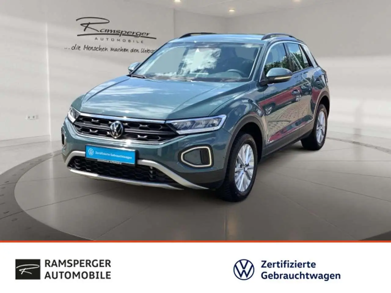 Photo 1 : Volkswagen T-roc 2023 Essence