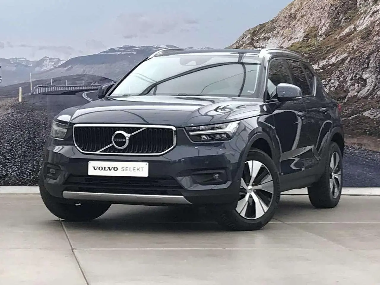 Photo 1 : Volvo Xc40 2021 Petrol