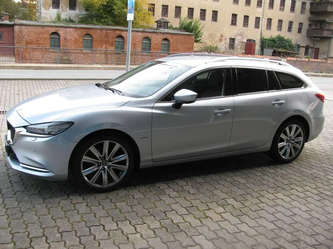 Photo 1 : Mazda 6 2021 Petrol