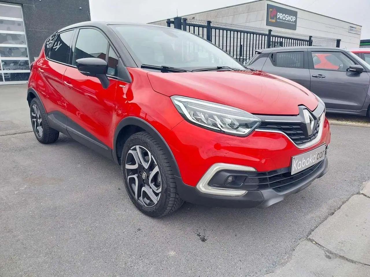 Photo 1 : Renault Captur 2018 Essence