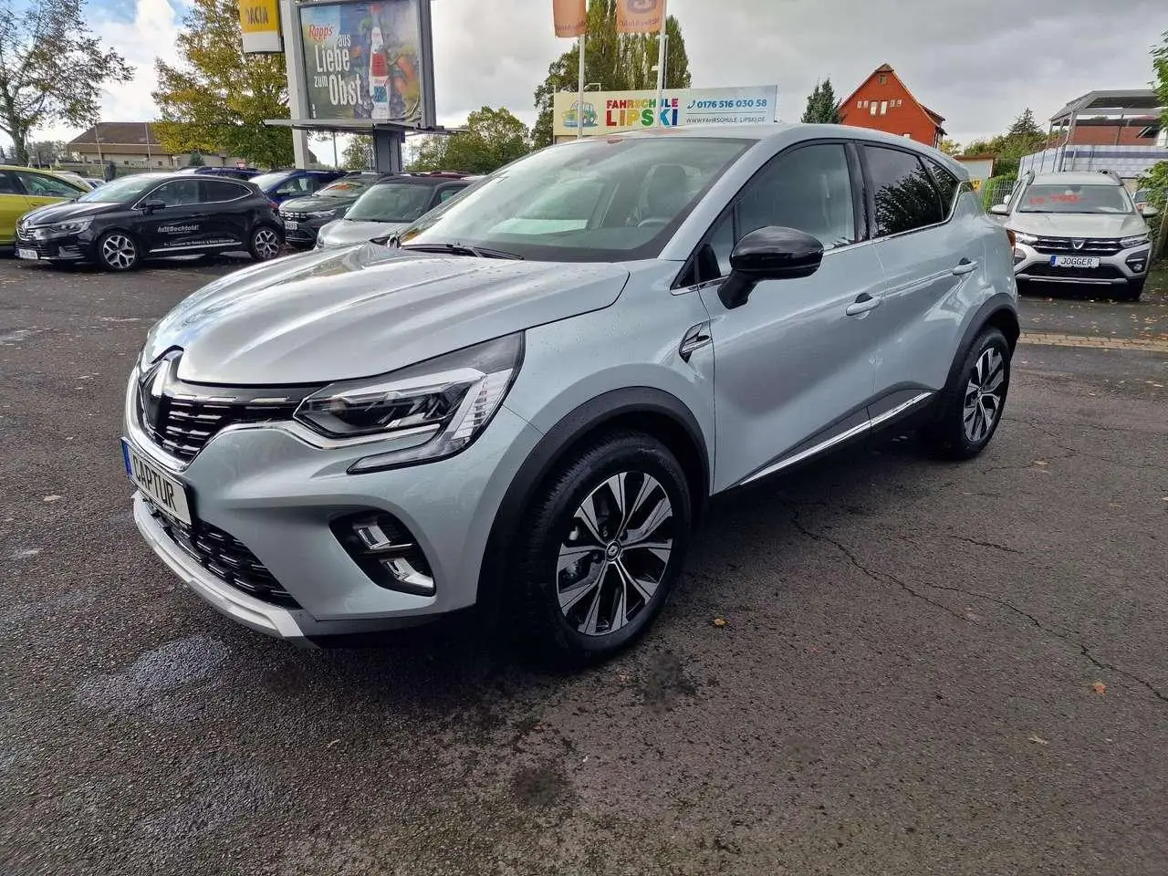 Photo 1 : Renault Captur 2023 Petrol