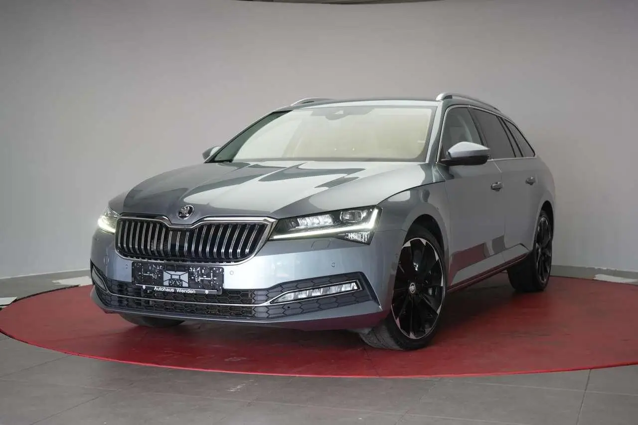 Photo 1 : Skoda Superb 2020 Petrol