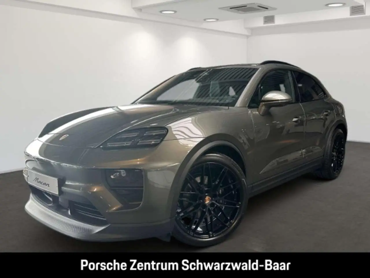 Photo 1 : Porsche Macan 2024 Electric