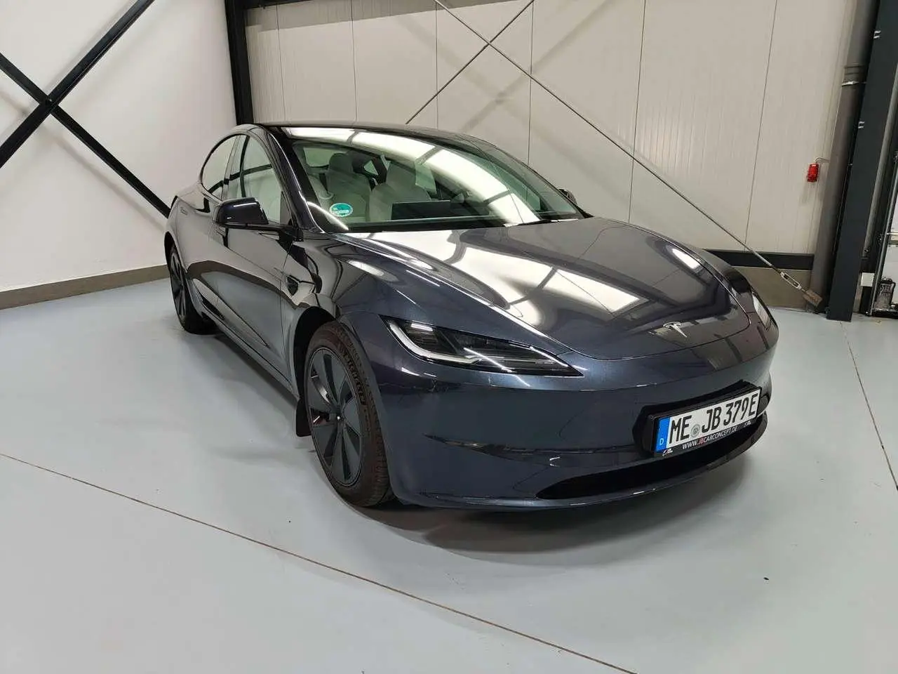 Photo 1 : Tesla Model 3 2023 Electric