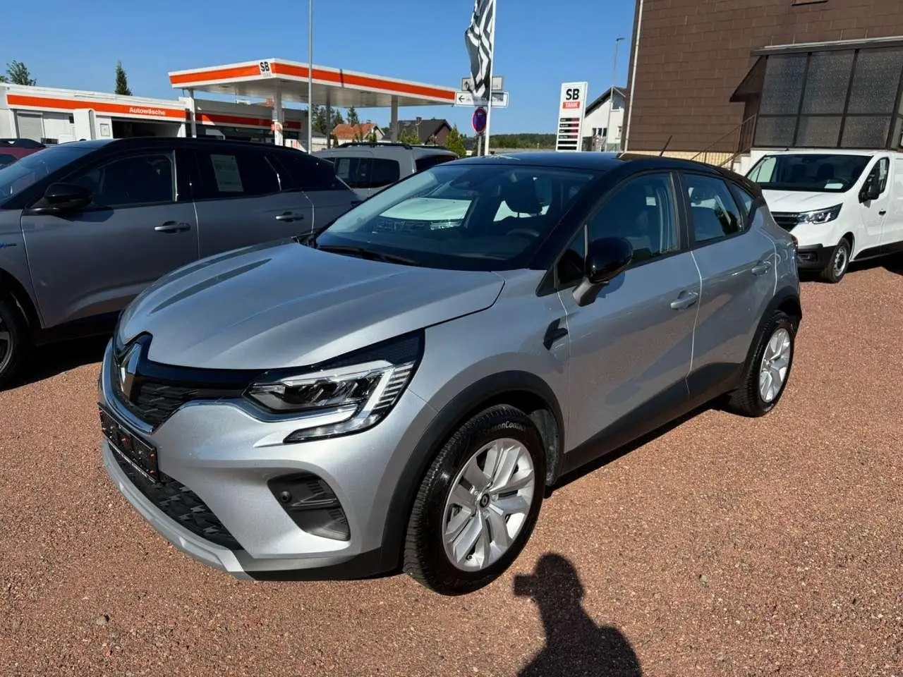 Photo 1 : Renault Captur 2023 Petrol