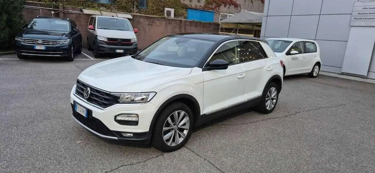 Photo 1 : Volkswagen T-roc 2021 Petrol