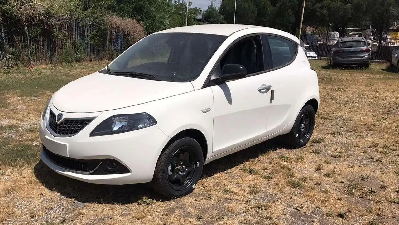 Photo 1 : Lancia Ypsilon 2022 Hybrid