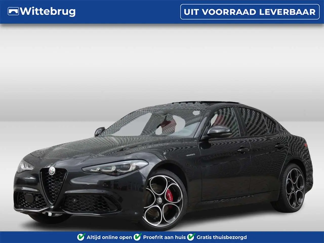 Photo 1 : Alfa Romeo Giulia 2024 Petrol