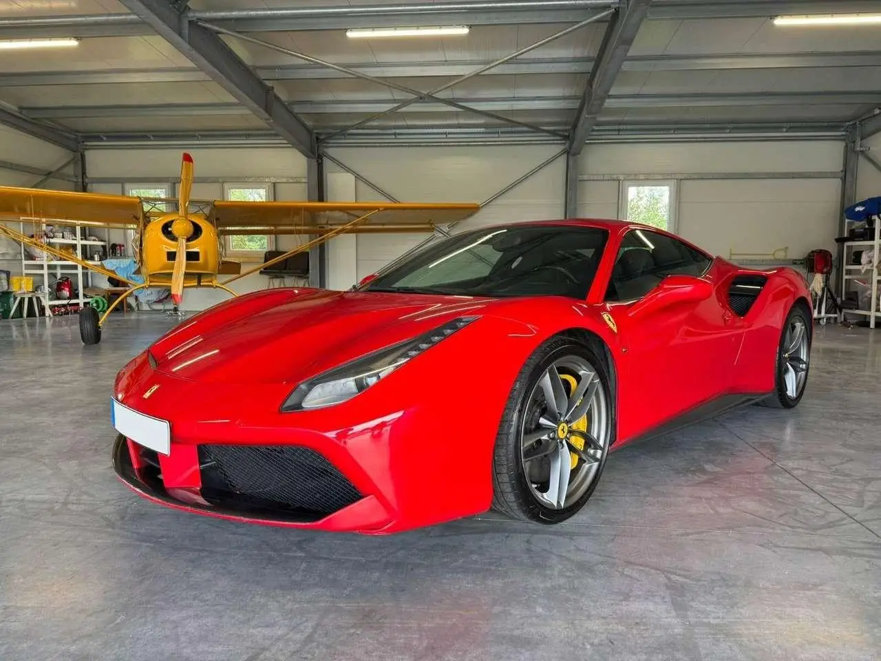 Photo 1 : Ferrari 488 2016 Essence