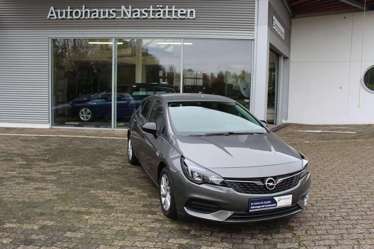 Photo 1 : Opel Astra 2021 Essence