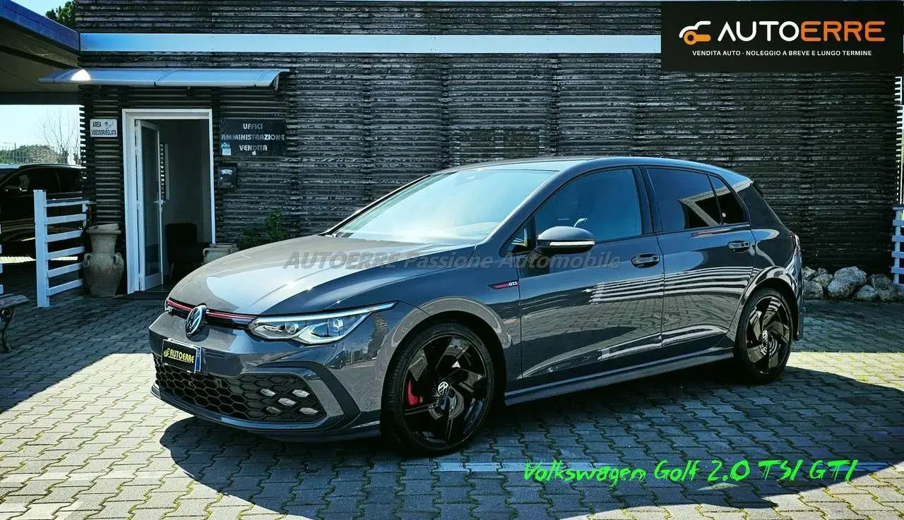 Photo 1 : Volkswagen Golf 2021 Essence