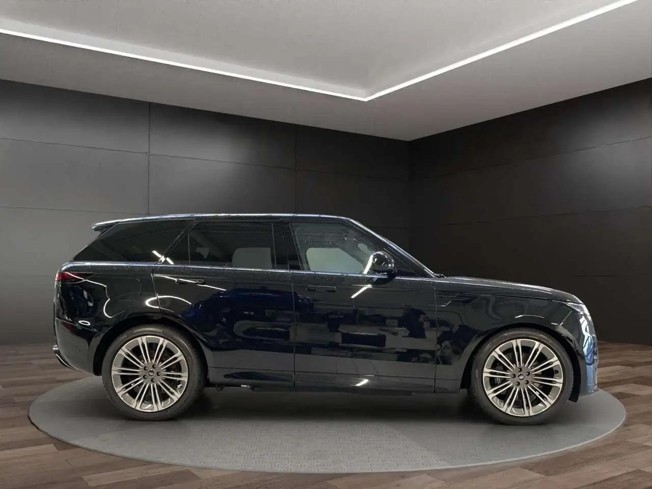 Photo 1 : Land Rover Range Rover Sport 2024 Hybride