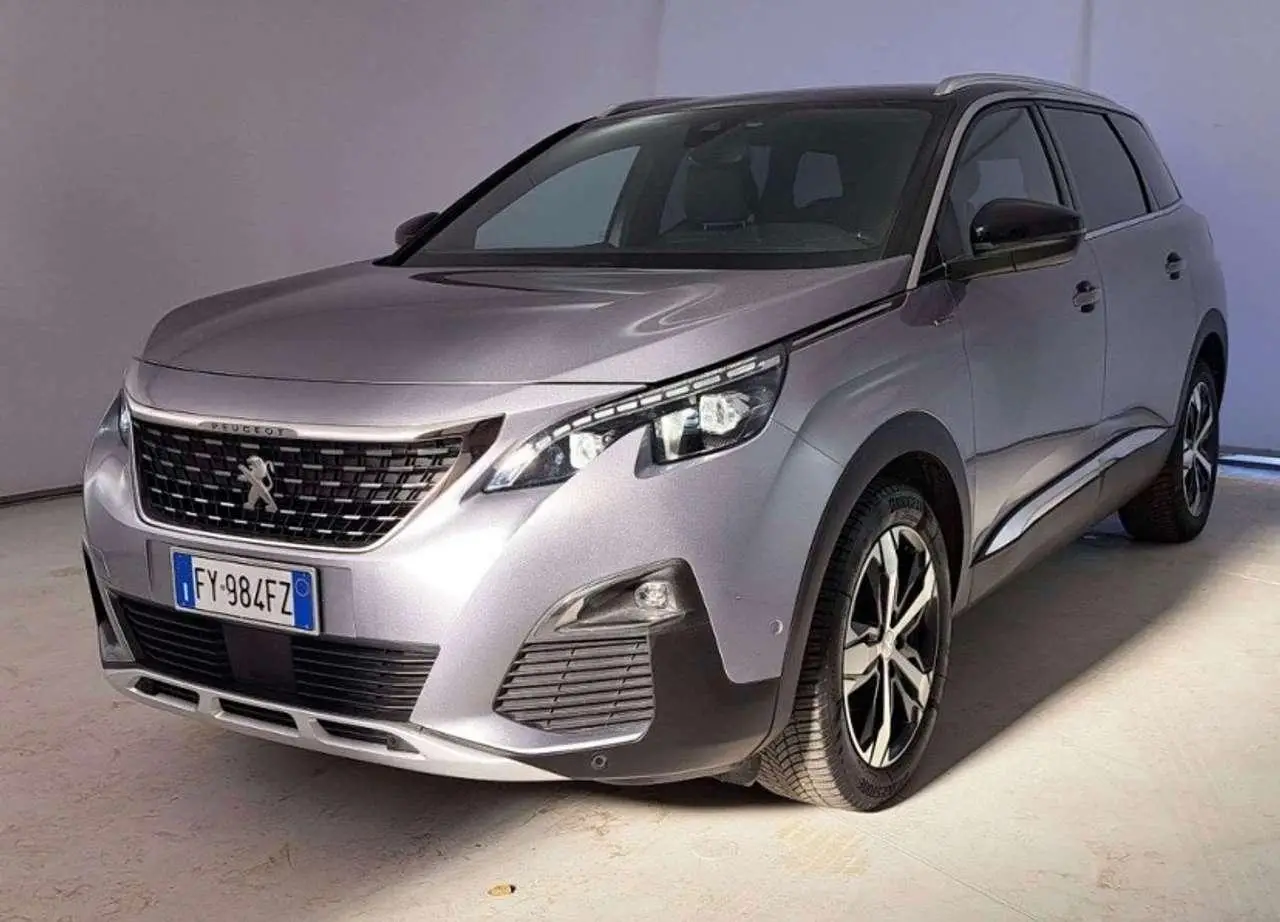 Photo 1 : Peugeot 5008 2020 Diesel