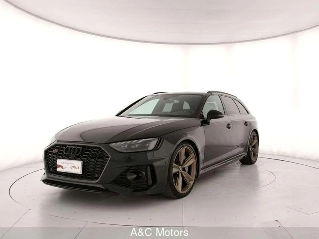 Photo 1 : Audi Rs4 2023 Essence