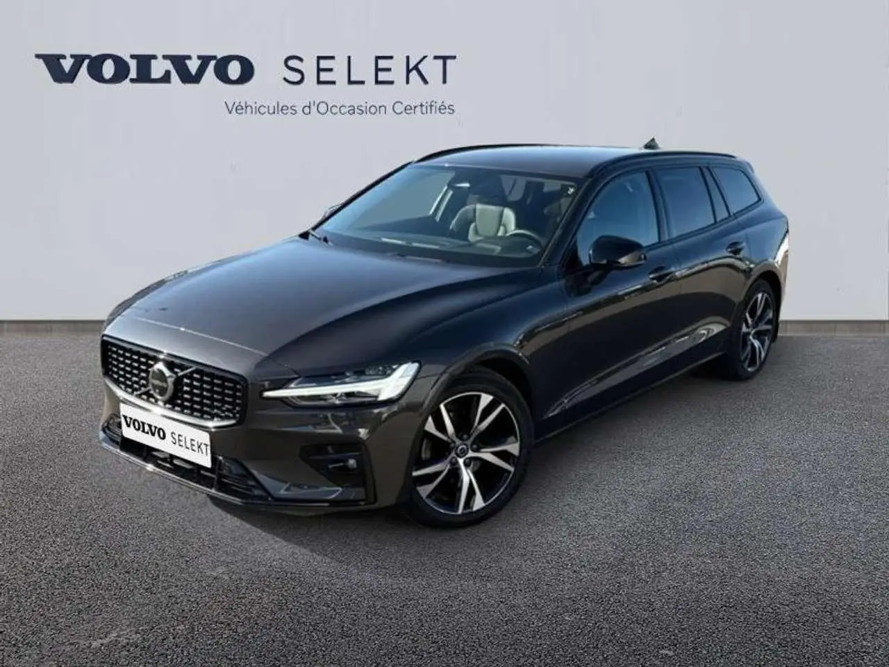 Photo 1 : Volvo V60 2024 Autres