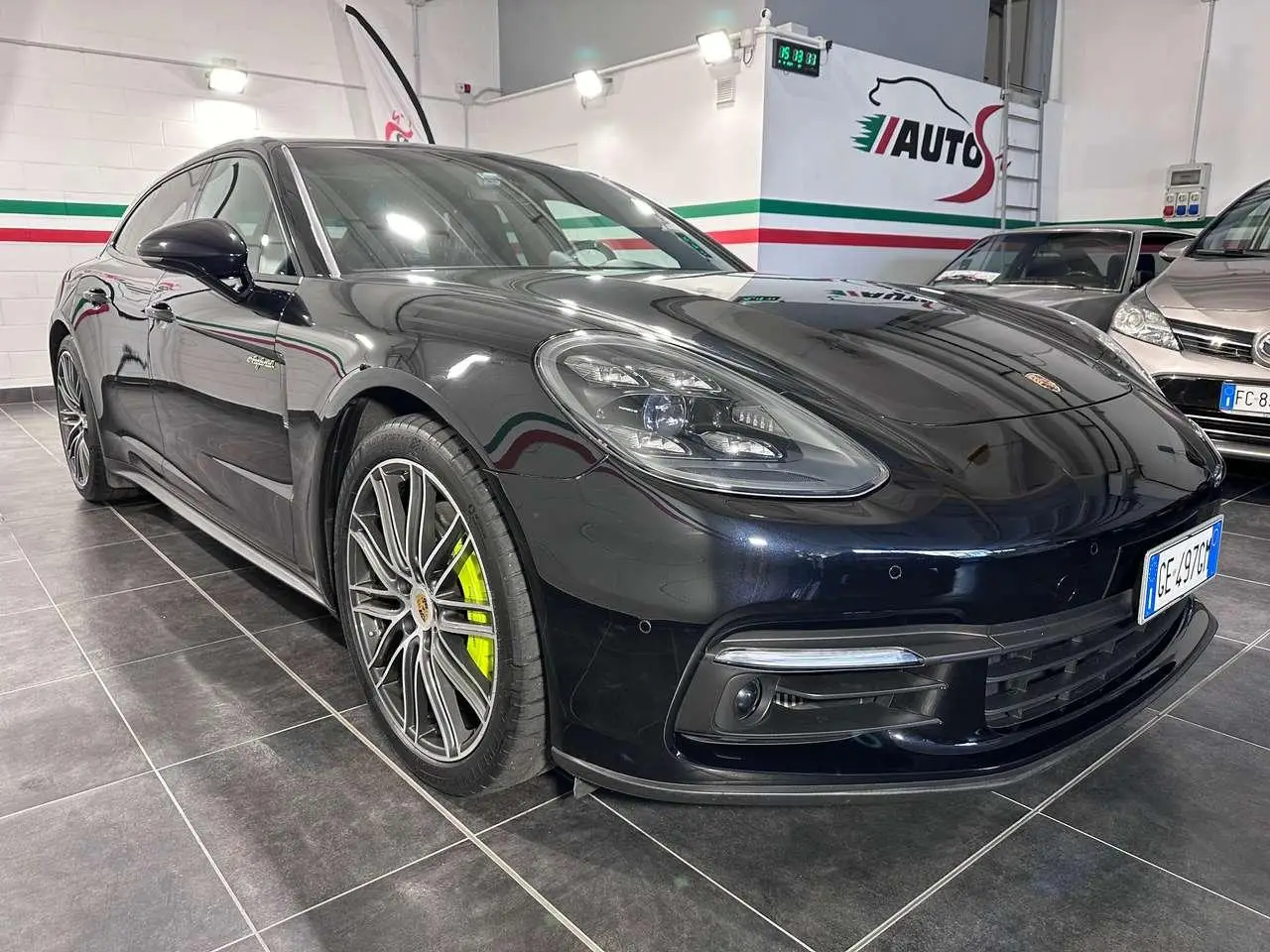 Photo 1 : Porsche Panamera 2019 Hybrid