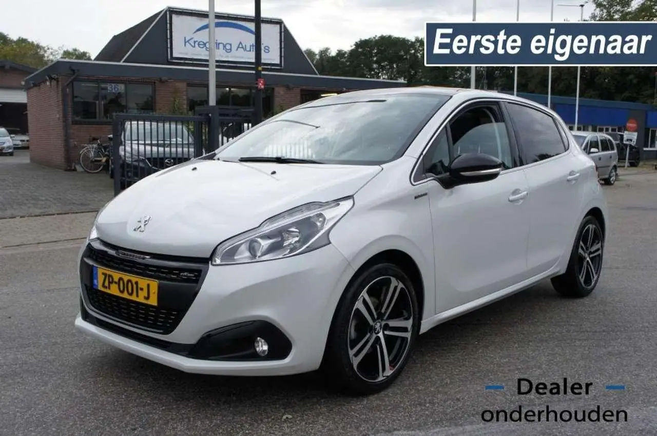 Photo 1 : Peugeot 208 2019 Essence