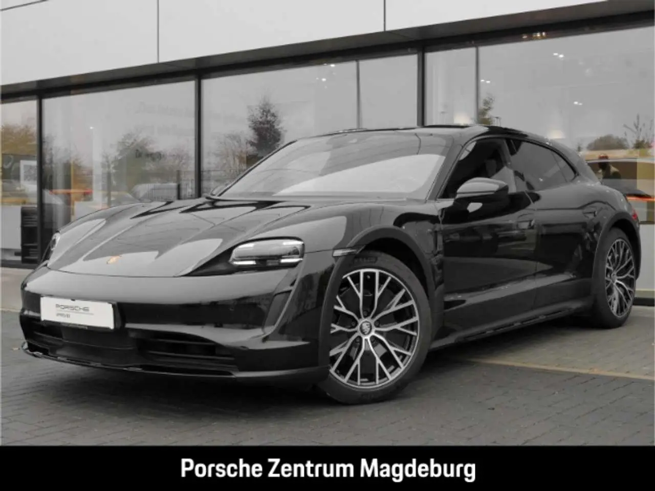 Photo 1 : Porsche Taycan 2021 Électrique