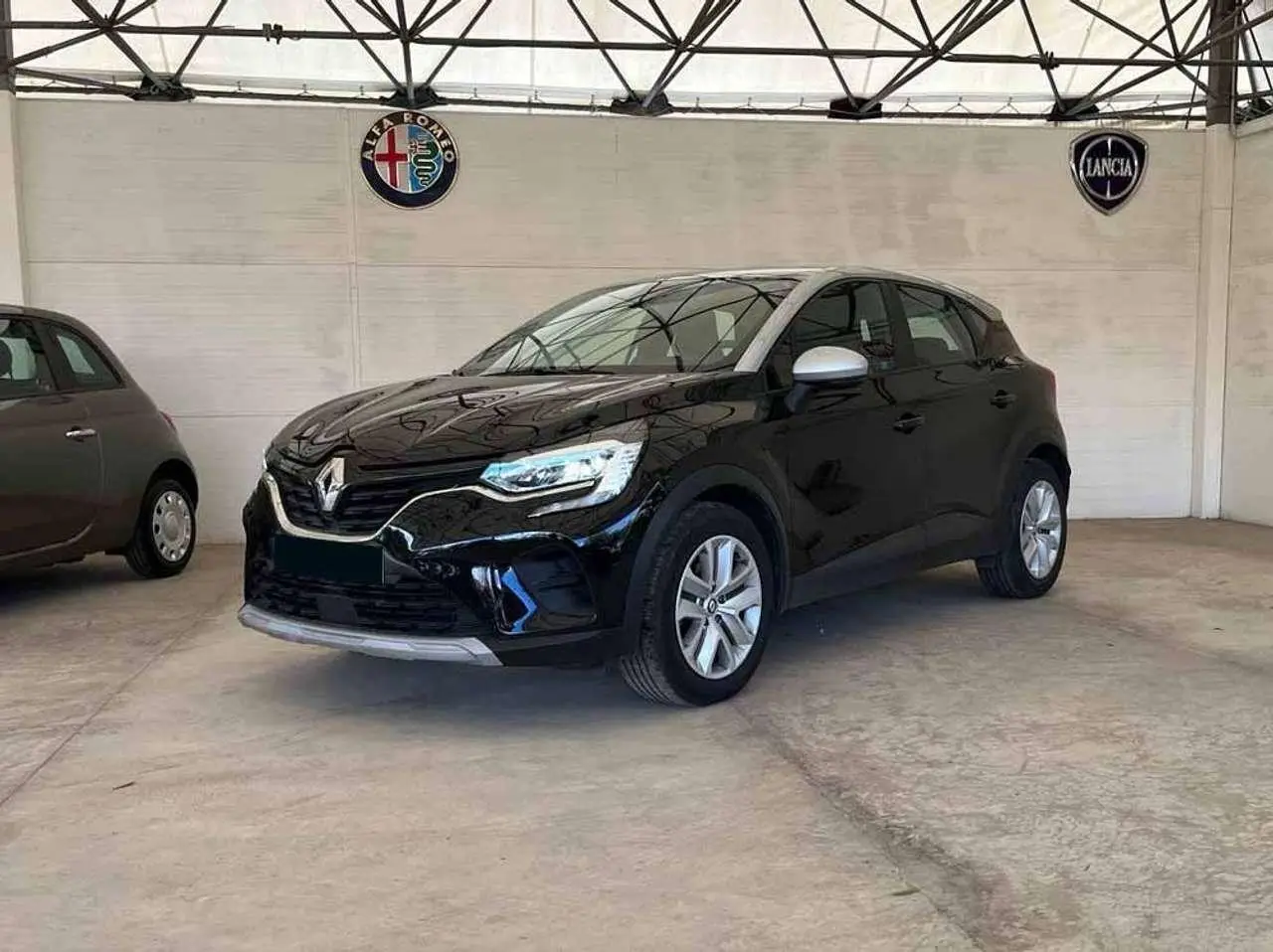 Photo 1 : Renault Captur 2022 Essence