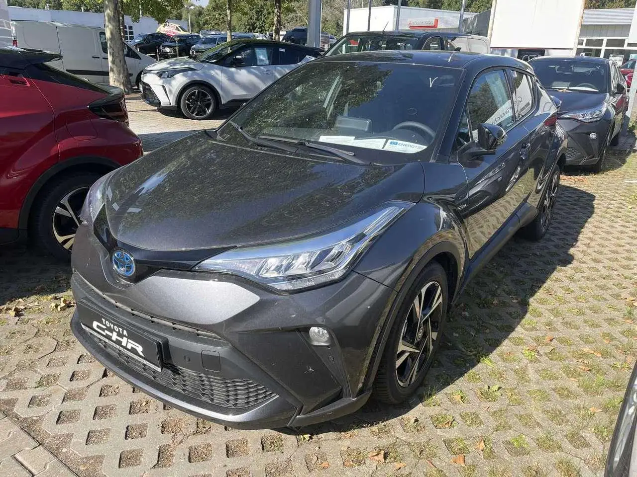 Photo 1 : Toyota C-hr 2023 Petrol