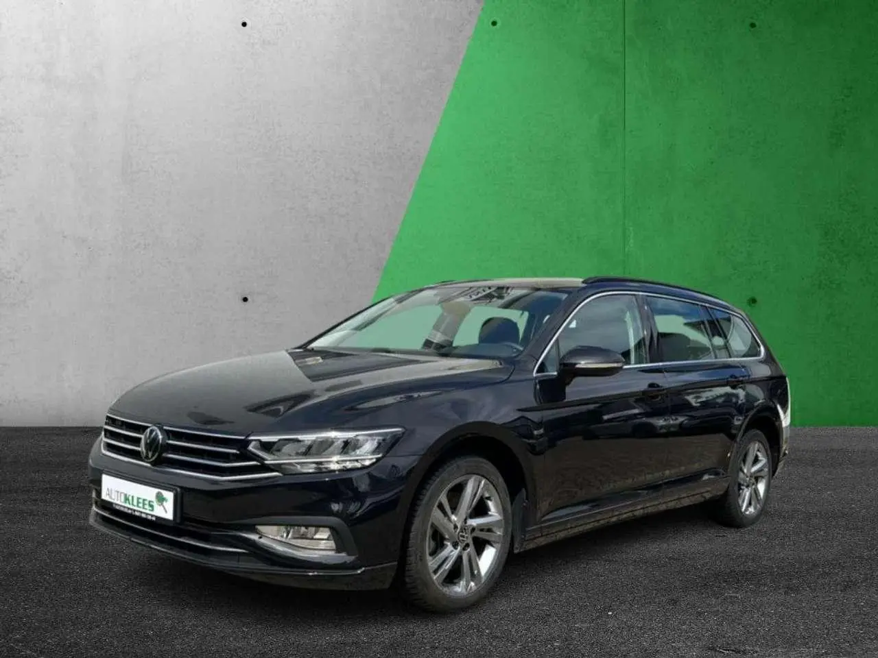 Photo 1 : Volkswagen Passat 2023 Essence