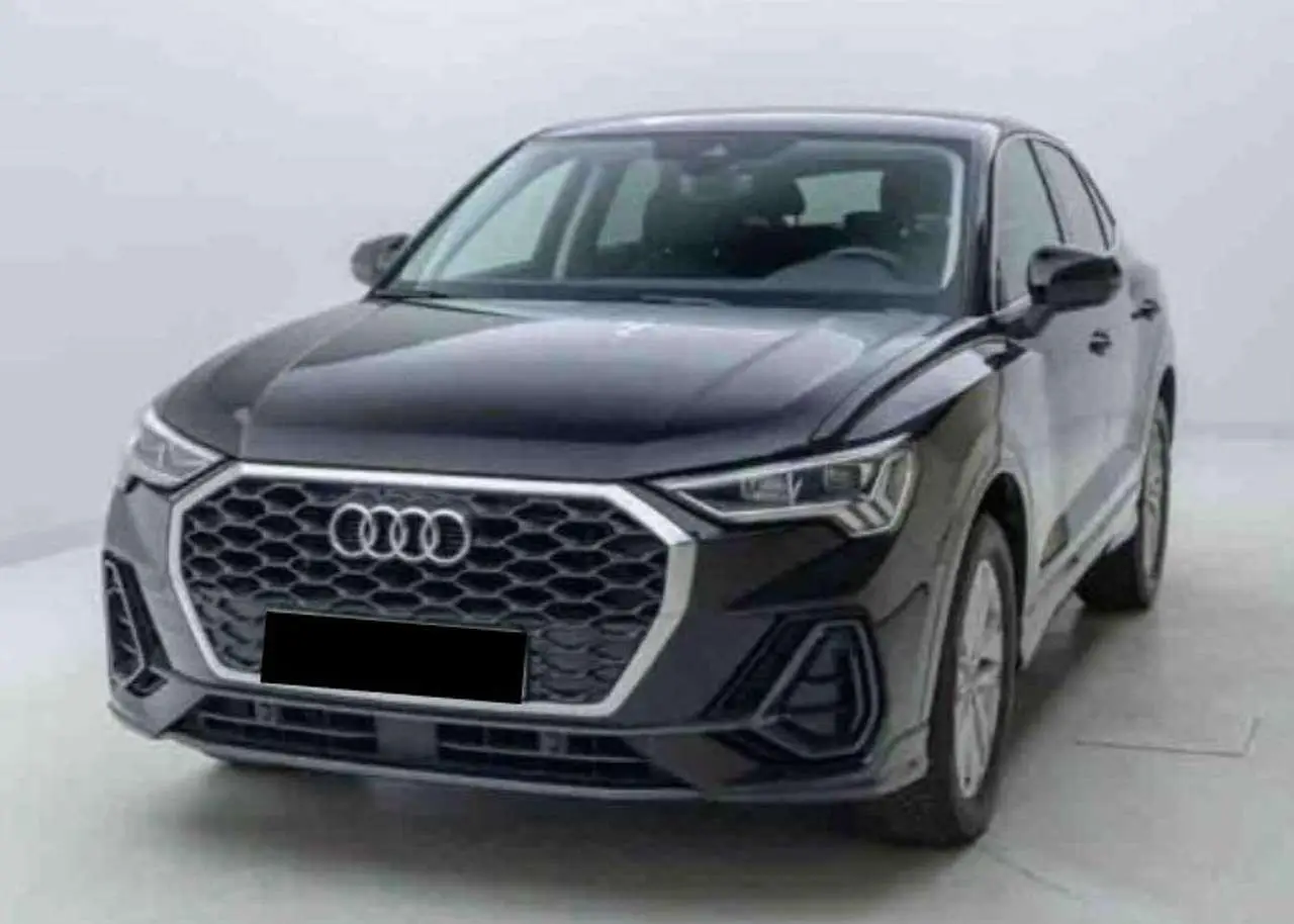 Photo 1 : Audi Q3 2020 Essence