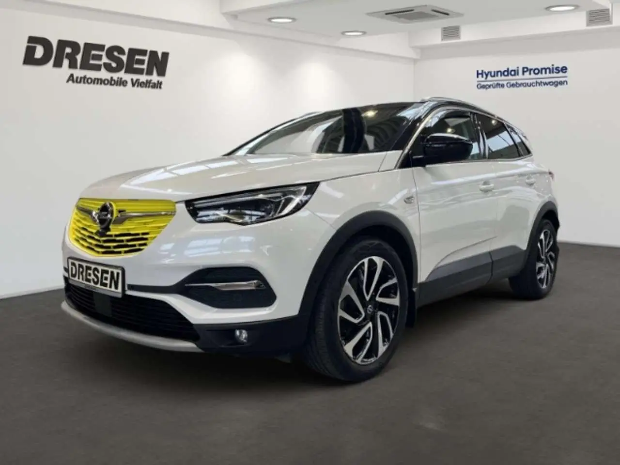 Photo 1 : Opel Grandland 2019 Essence