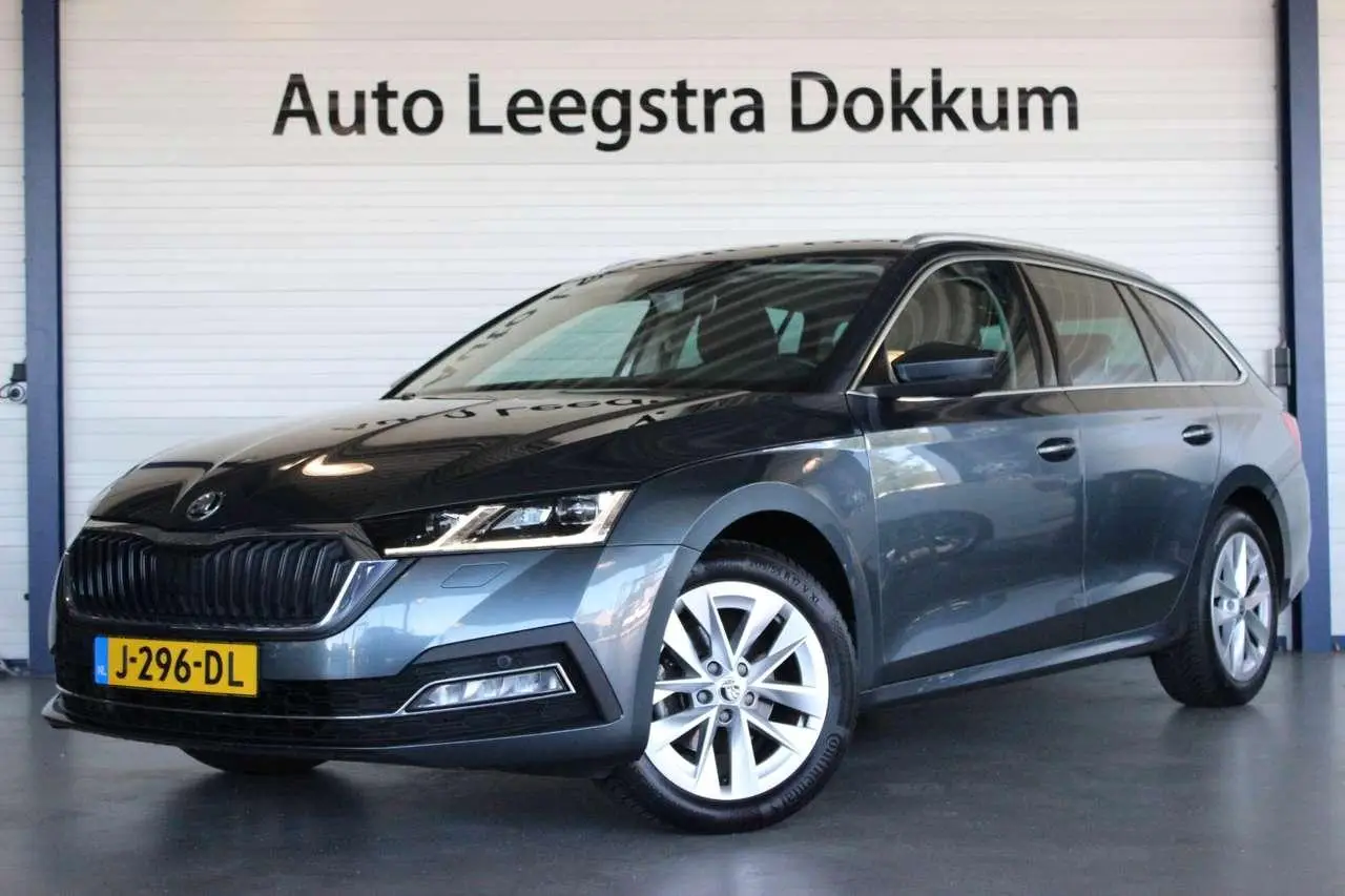 Photo 1 : Skoda Octavia 2020 Petrol