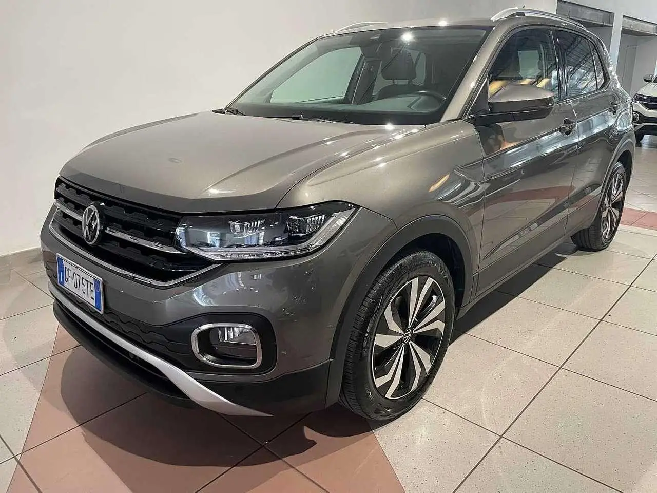 Photo 1 : Volkswagen T-cross 2021 Essence