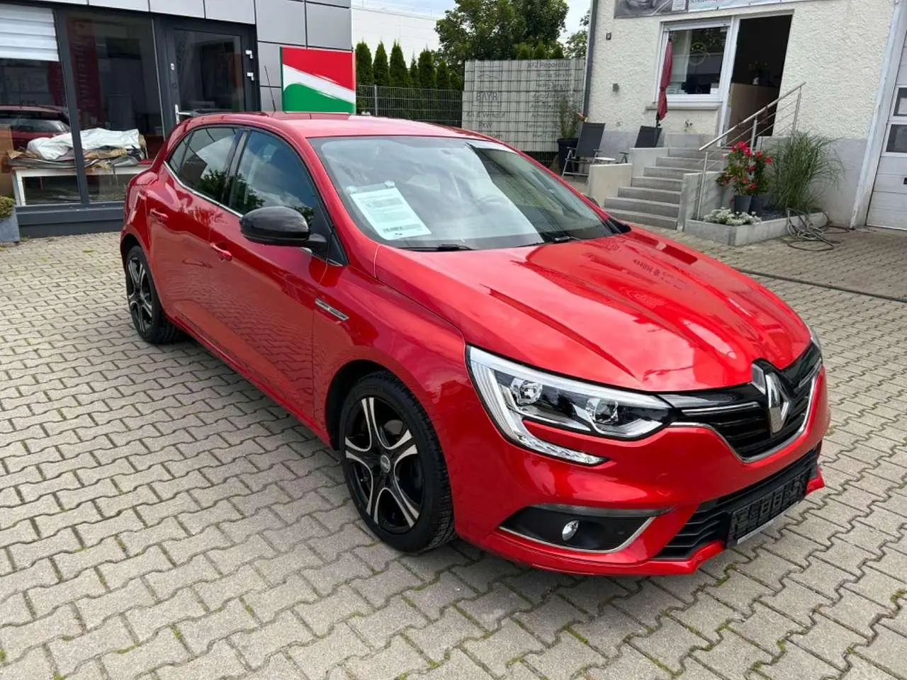 Photo 1 : Renault Megane 2018 Petrol