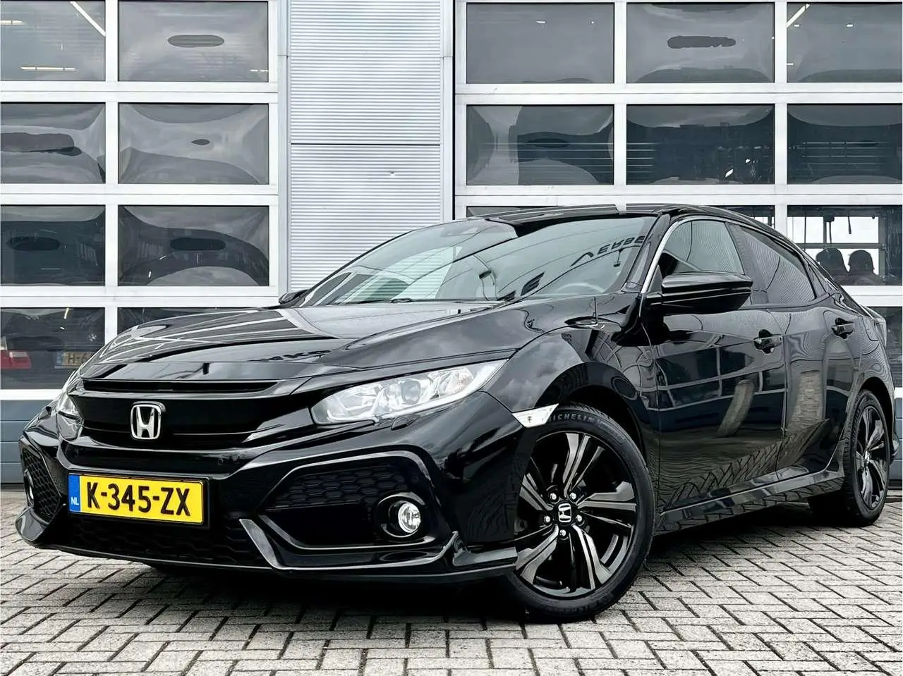 Photo 1 : Honda Civic 2019 Petrol