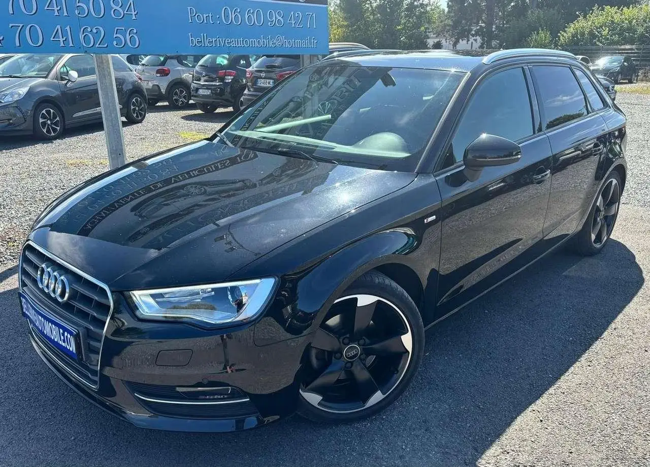 Photo 1 : Audi A3 2016 Petrol