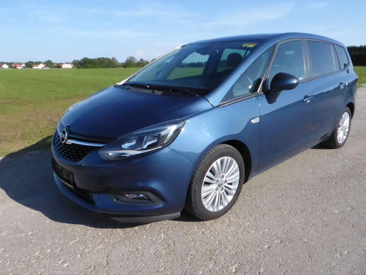 Photo 1 : Opel Zafira 2017 Essence