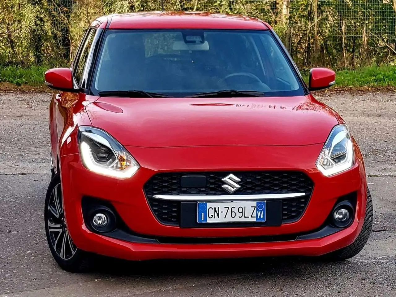 Photo 1 : Suzuki Swift 2023 Hybride