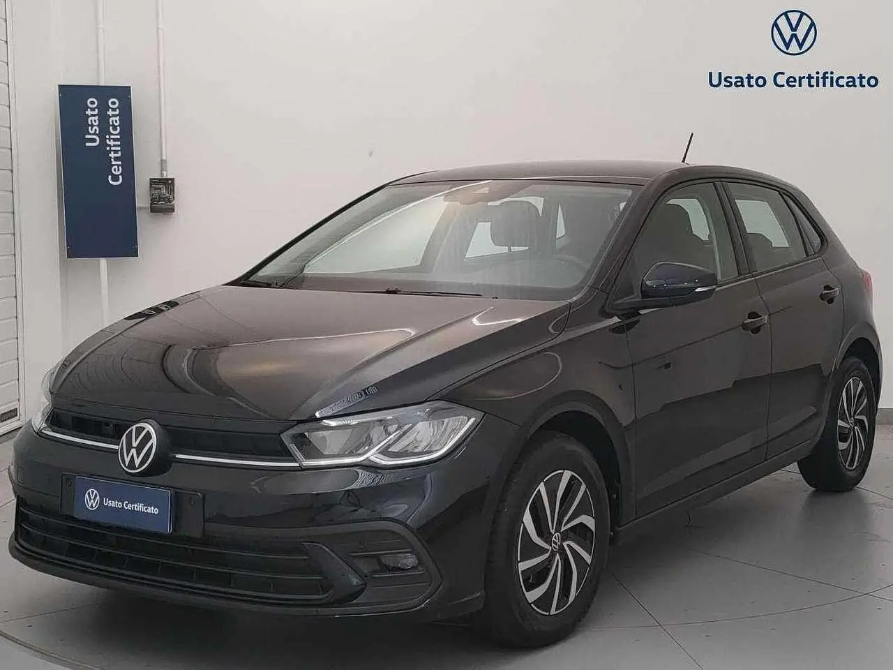 Photo 1 : Volkswagen Polo 2023 Petrol