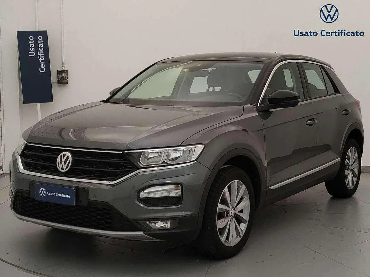 Photo 1 : Volkswagen T-roc 2020 Petrol