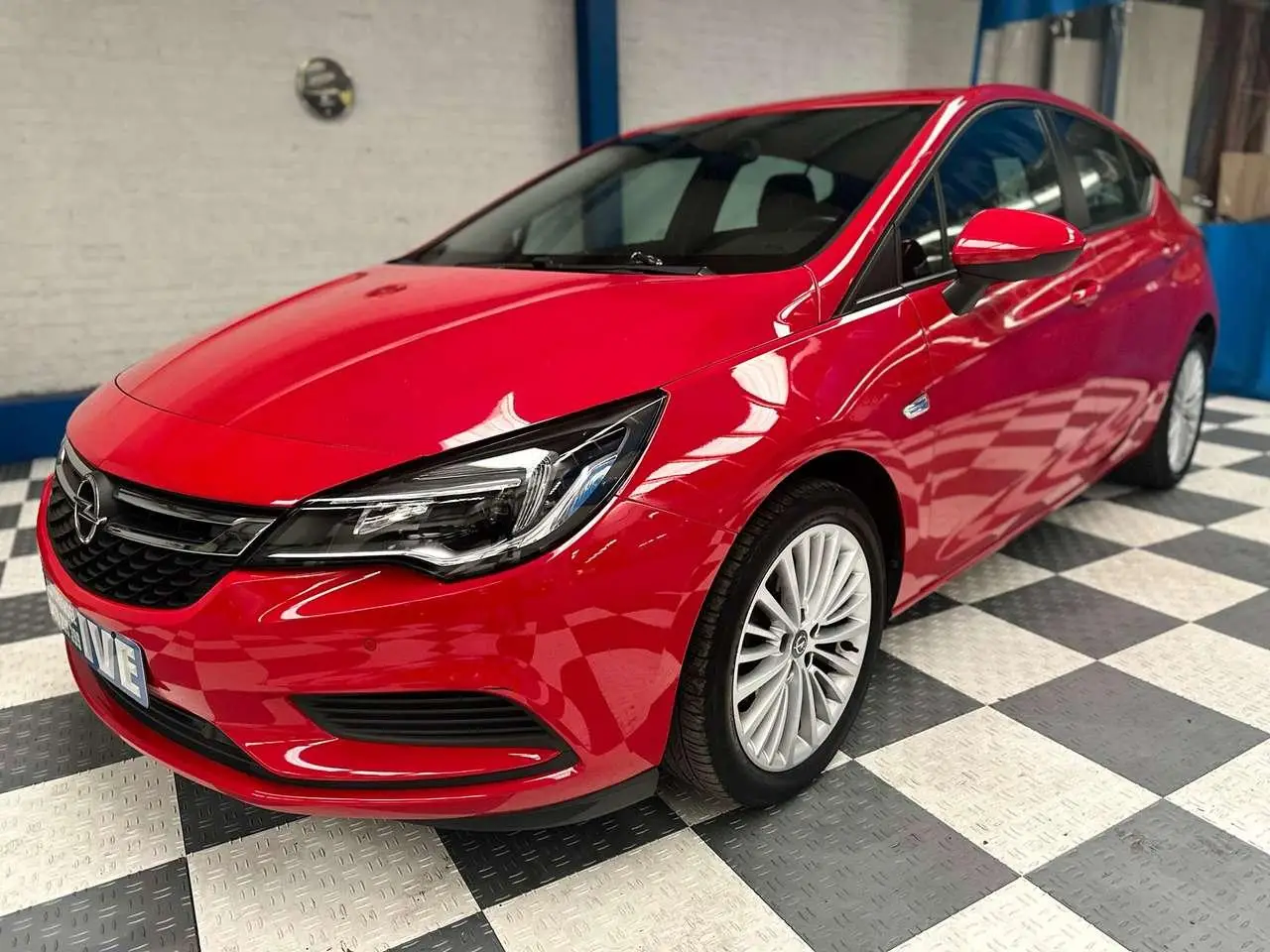 Photo 1 : Opel Astra 2019 Essence