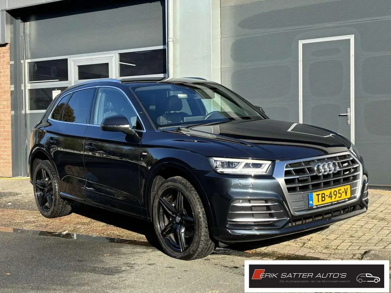 Photo 1 : Audi Q5 2018 Petrol