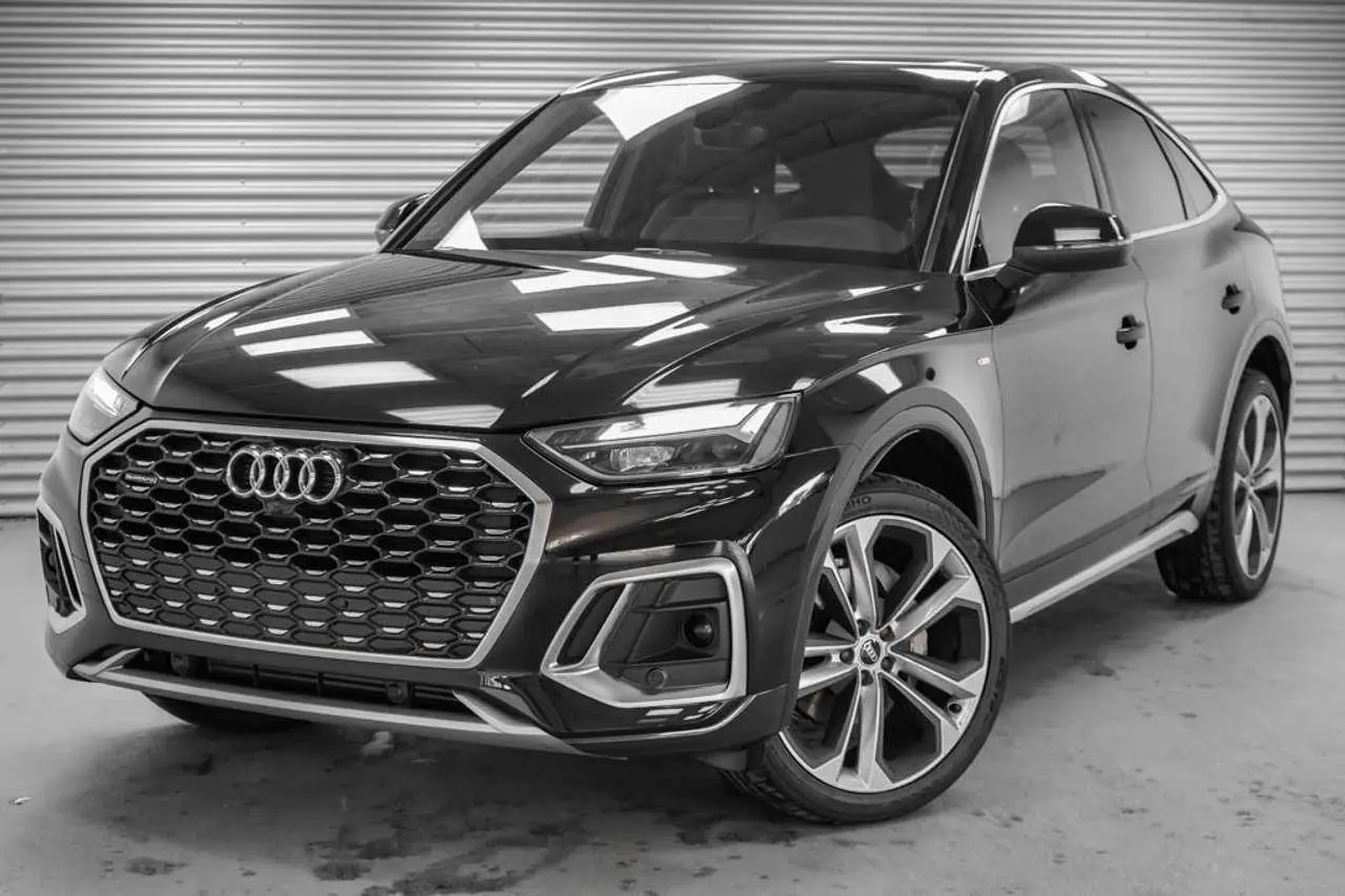 Photo 1 : Audi Q5 2022 Essence