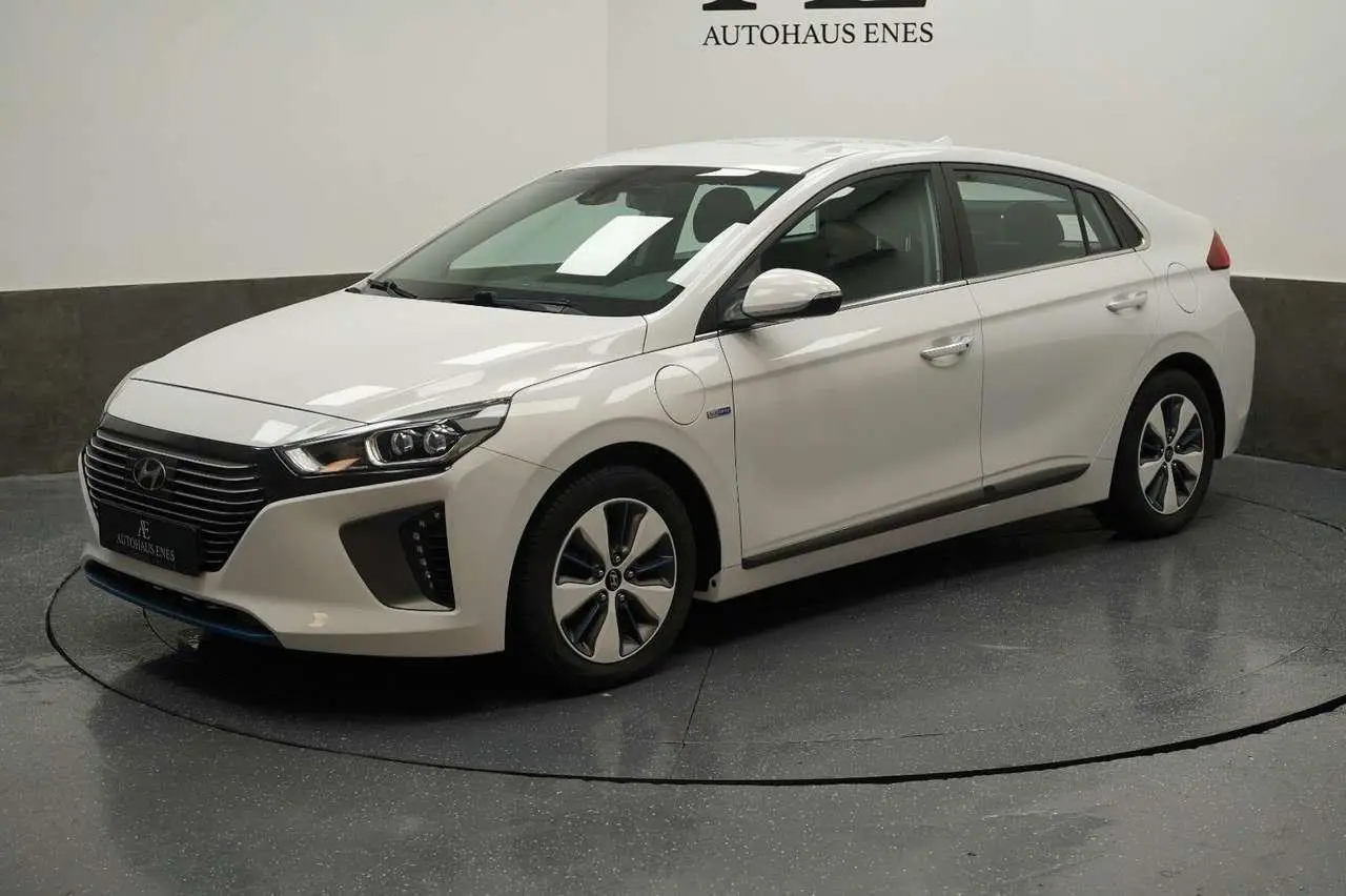 Photo 1 : Hyundai Ioniq 2017 Hybride