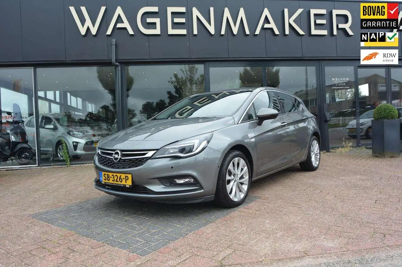 Photo 1 : Opel Astra 2017 Petrol