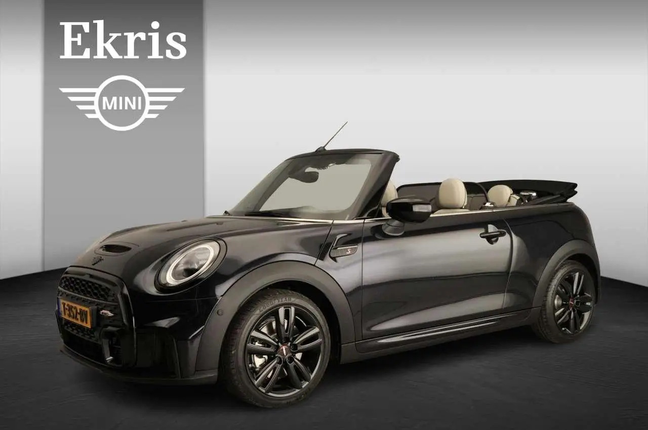 Photo 1 : Mini Cooper 2023 Petrol