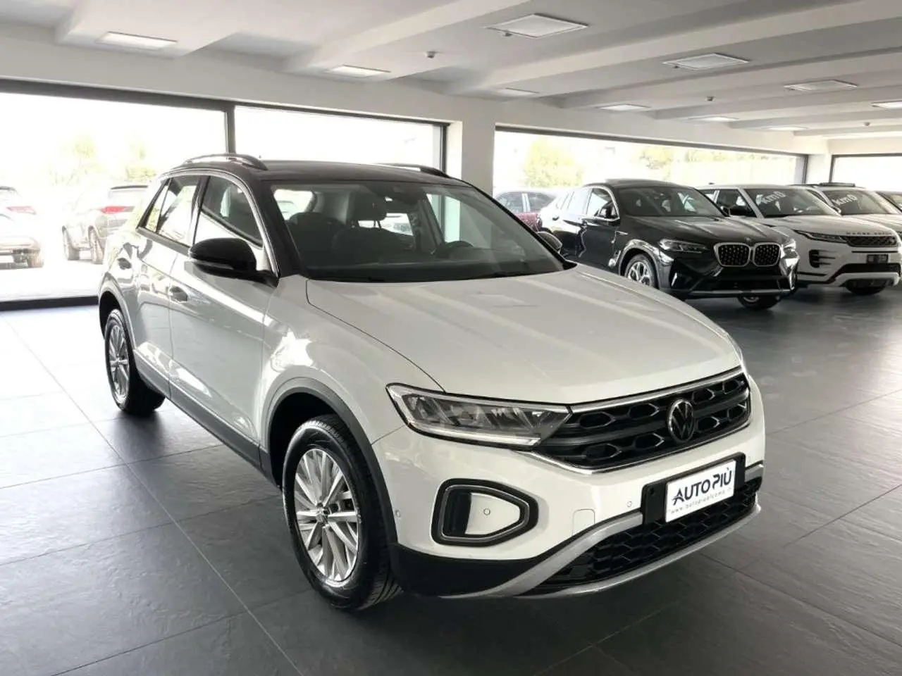 Photo 1 : Volkswagen T-roc 2022 Petrol